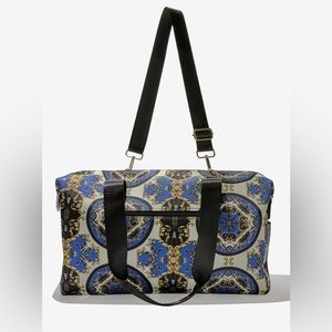 NWT Alice + Olivia Regal Romance Sapphire Duffel Bag